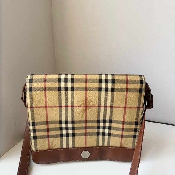 Authentic Vintage Burberry London Nova Check Crossbody - Picture 1 of 14